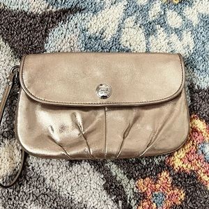 Coach Gold Shimmer Clutch 👛